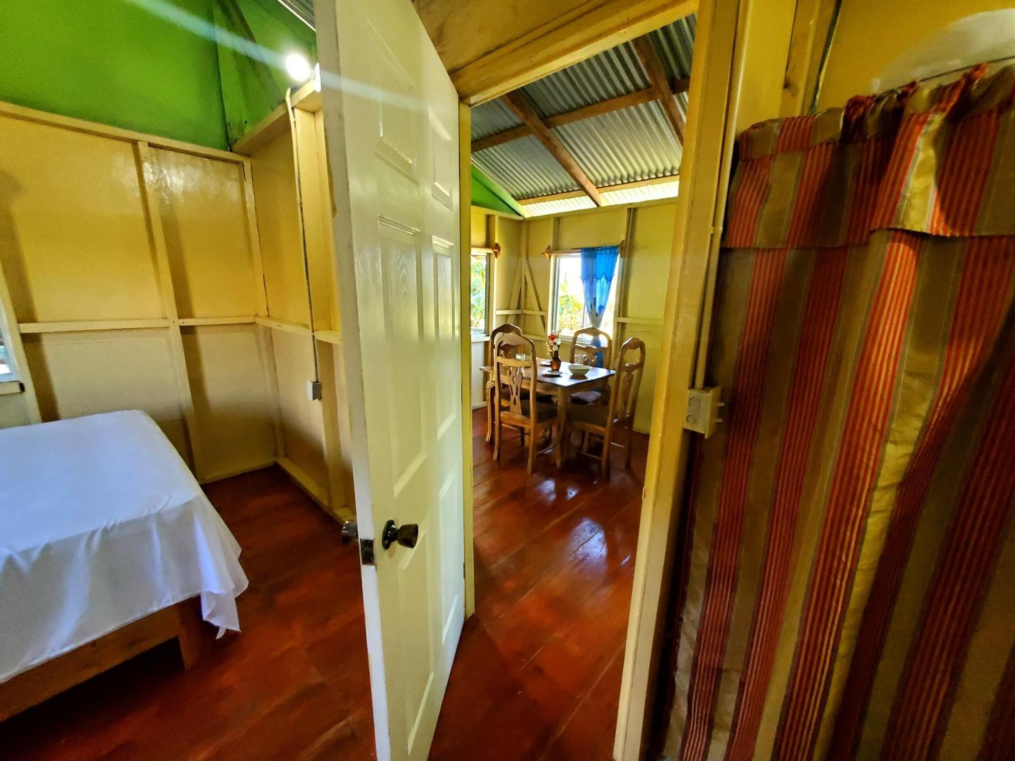 The Little Dream House Apartment Little Corn Island Exterior photo